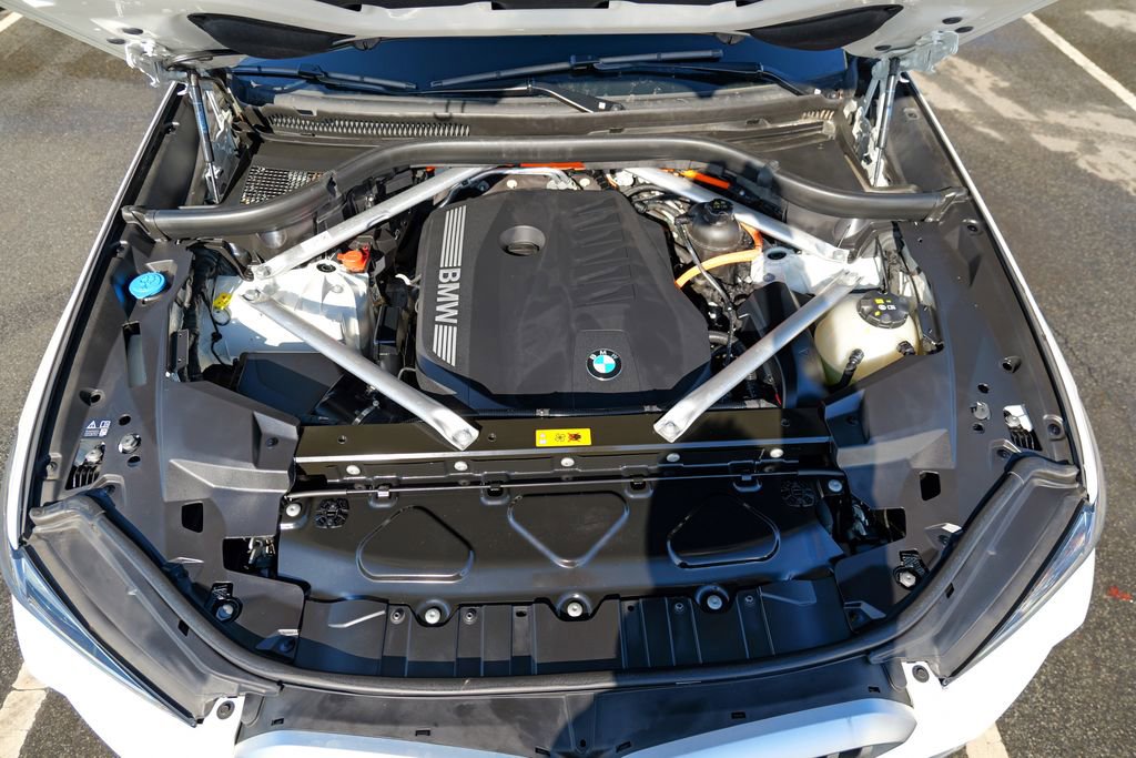 Used 2024 BMW X5 xDrive50e image 55