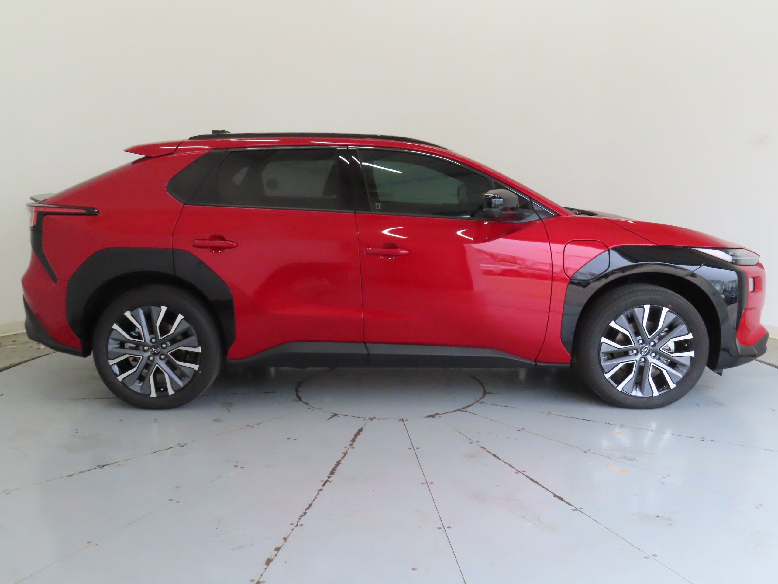 New 2026 Subaru Solterra Limited image 2