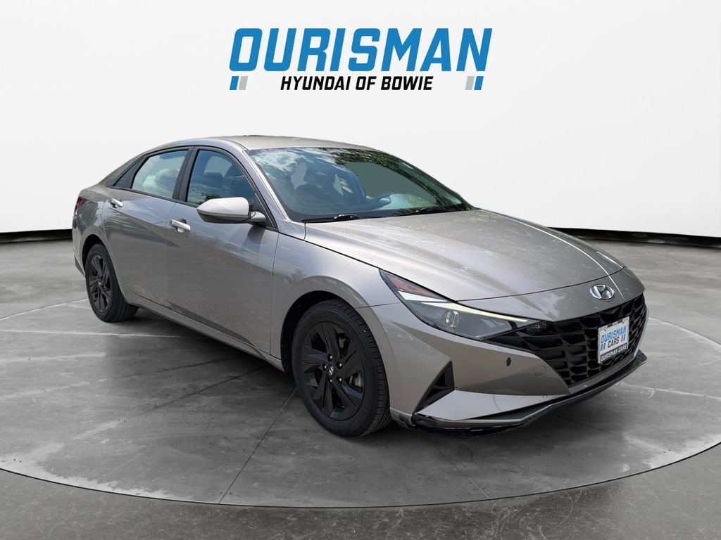 Used 2023 Hyundai Elantra SEL w/ Preferred Accessory Package