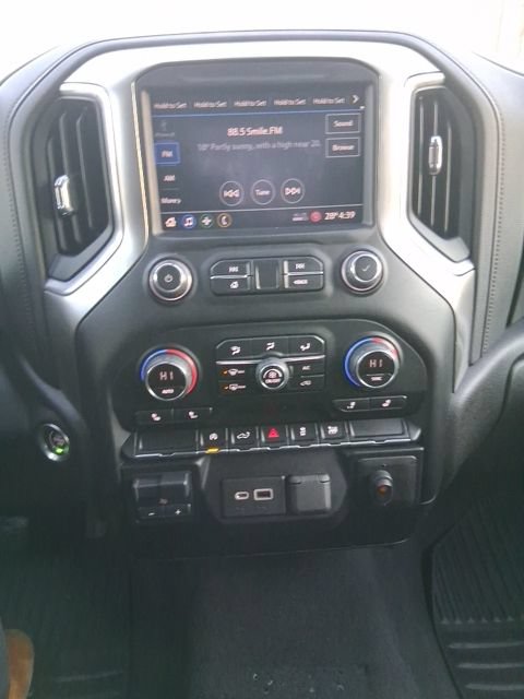 Used 2021 Chevrolet Silverado 1500 LT AWD/4WD image 22