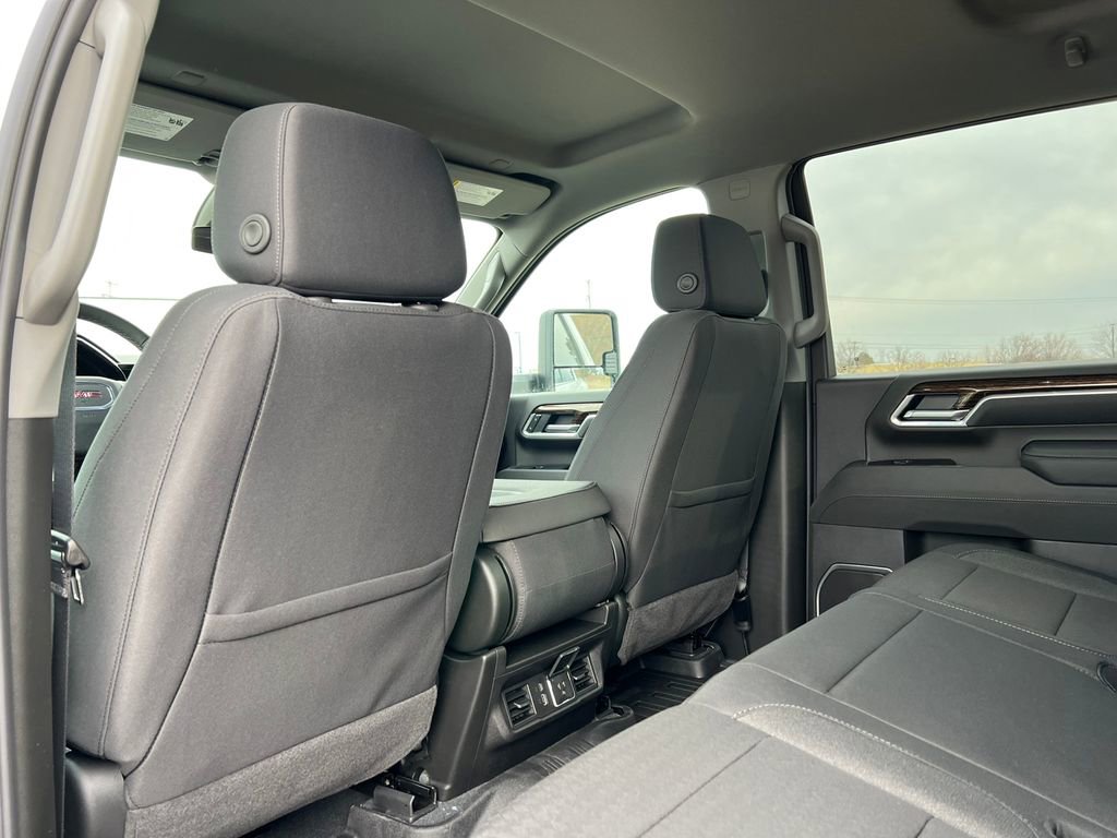 New 2026 GMC Sierra 3500 SLE w/ SLE Value Package image 37
