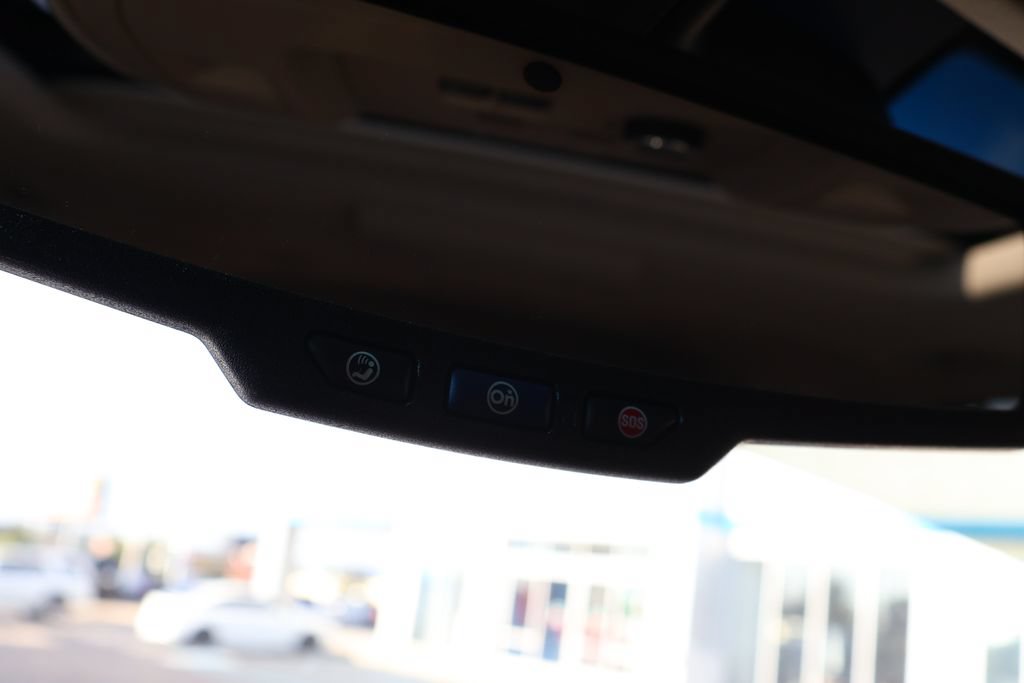 Used 2018 Chevrolet Tahoe Premier AWD/4WD image 34