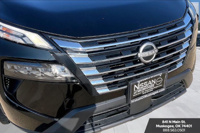 Used 2024 Nissan Rogue S AWD/4WD image 30