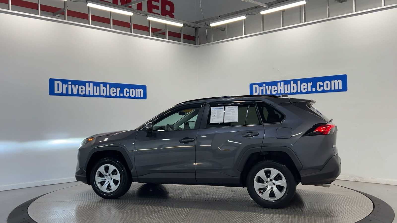 Used 2019 Toyota RAV4 LE w/ Carpet Mat Package FWD image 5
