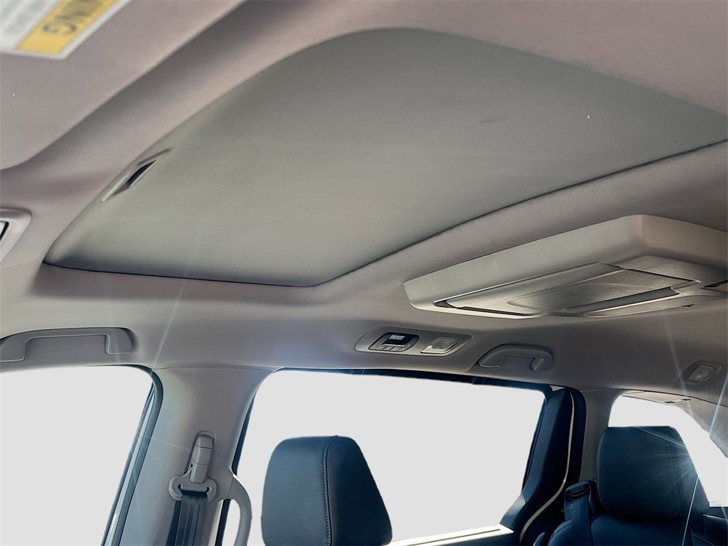 Used 2024 Honda Odyssey Touring image 23