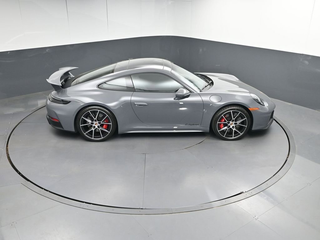 Certified 2026 Porsche 911 GTS image 41