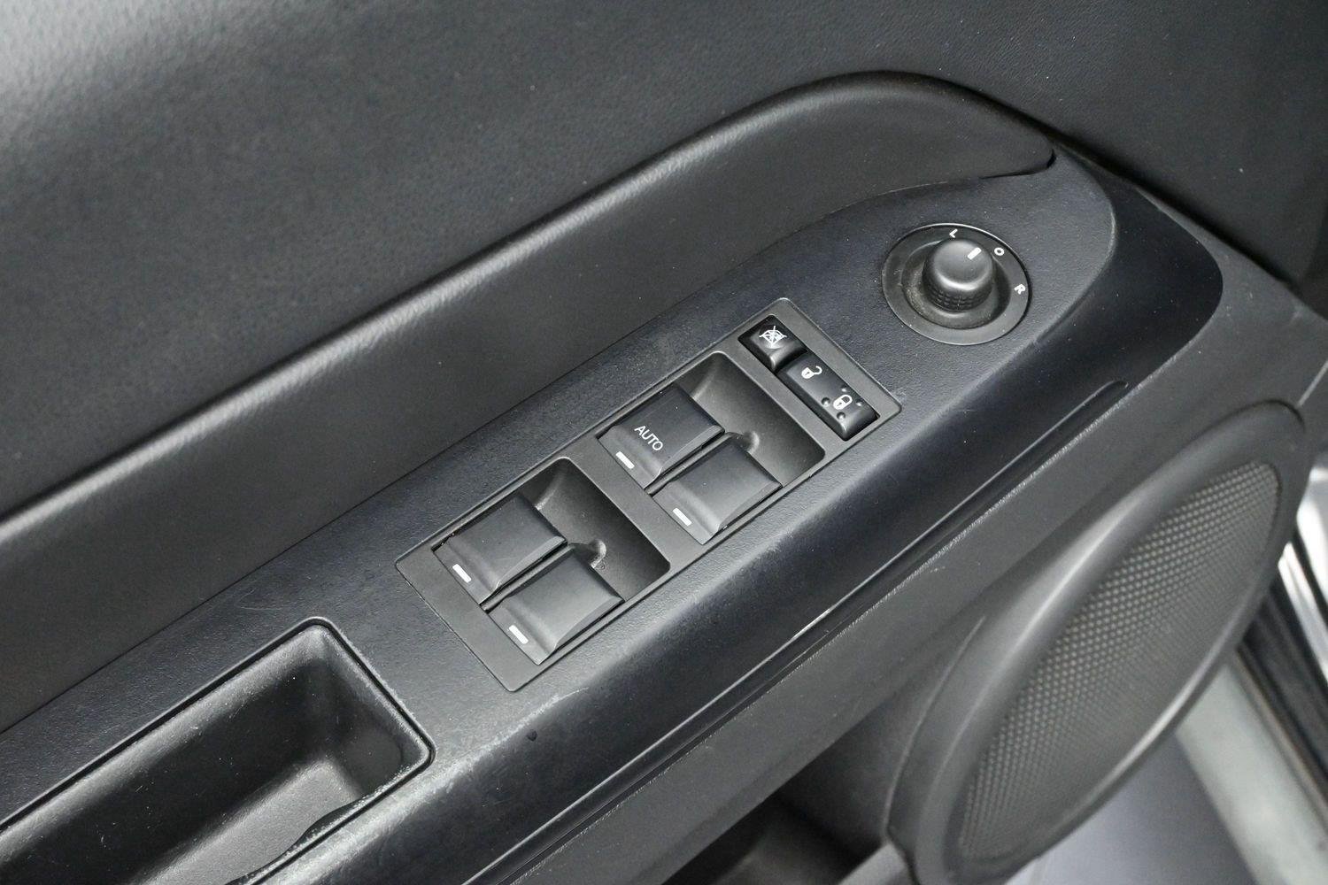 Used 2011 Jeep Patriot Sport w/ PWR Value Group AWD/4WD image 10