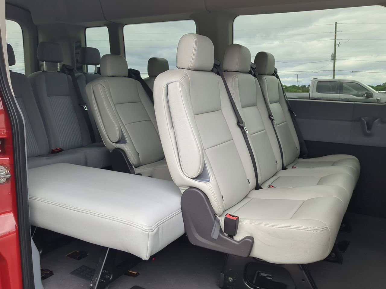 Used 2015 Ford Transit 350 XLT RWD image 12