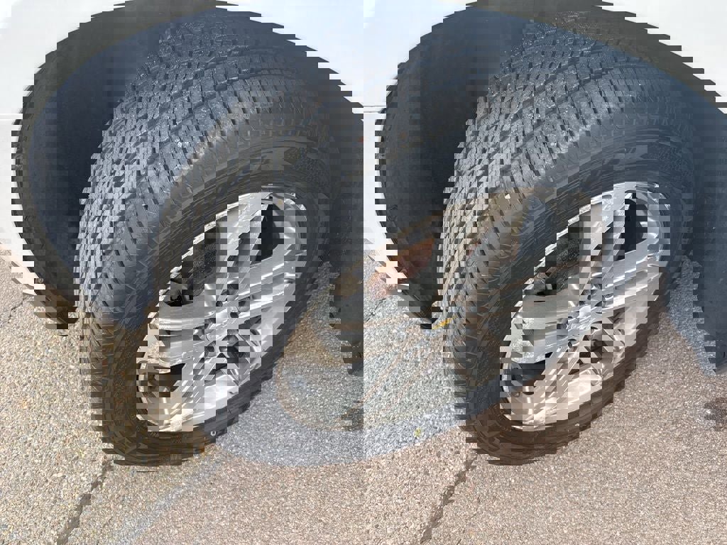 Used 2016 Chevrolet Equinox LTZ w/ Enhanced Convenience Package AWD/4WD image 10