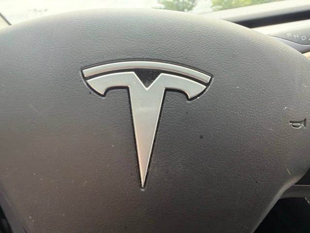 Used 2025 Tesla Model Y Long Range AWD/4WD image 20