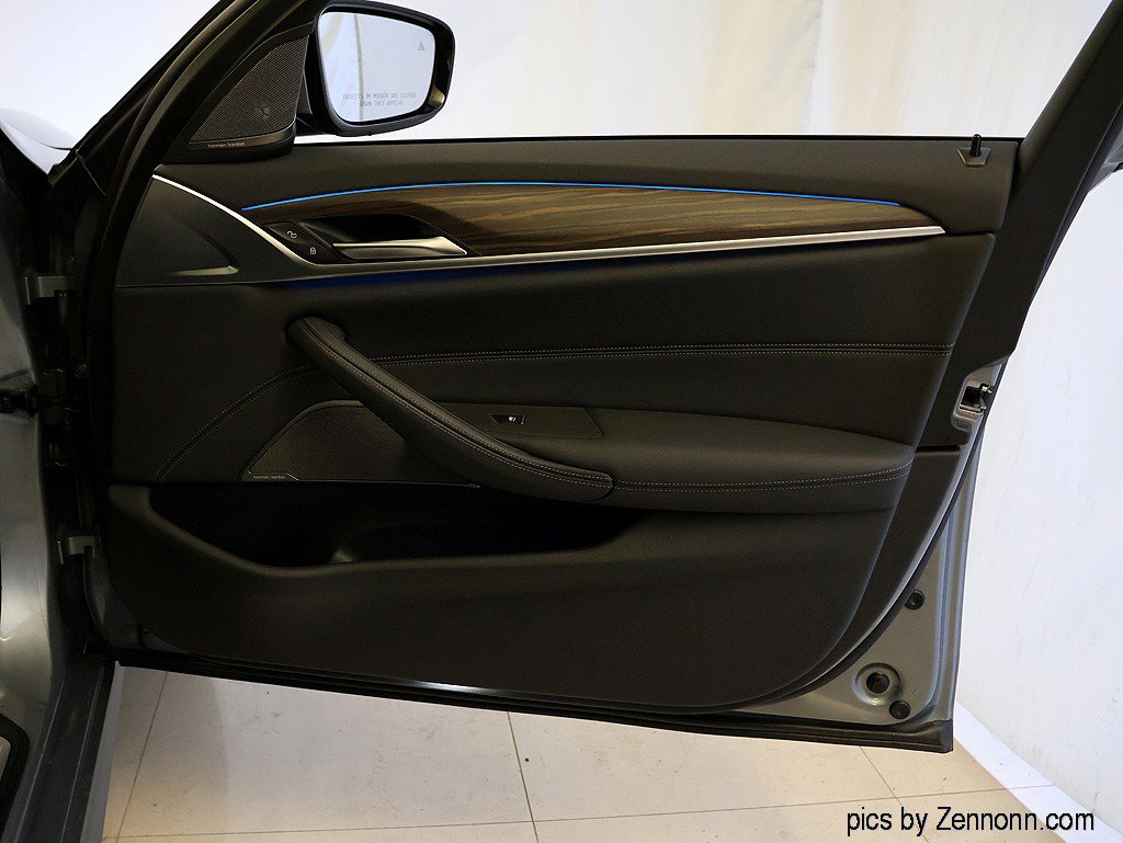 Certified 2023 BMW 530e xDrive w/ Premium Package image 35