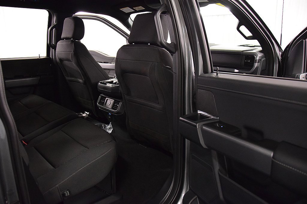 New 2026 Ford F150 XLT w/ Equipment Group 302A MID image 30