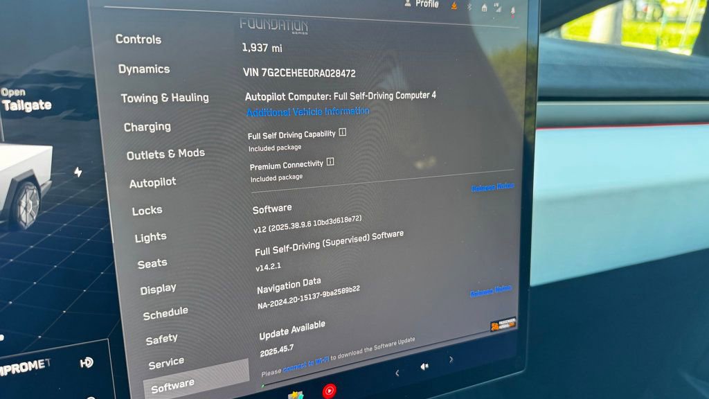 Used 2024 Tesla Cybertruck Cyberbeast image 15