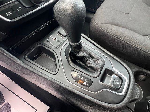 Used 2020 Jeep Cherokee Latitude image 17