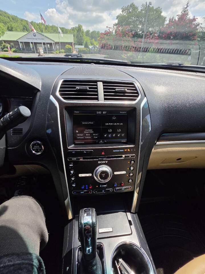 Used 2016 Ford Explorer Limited AWD/4WD image 18