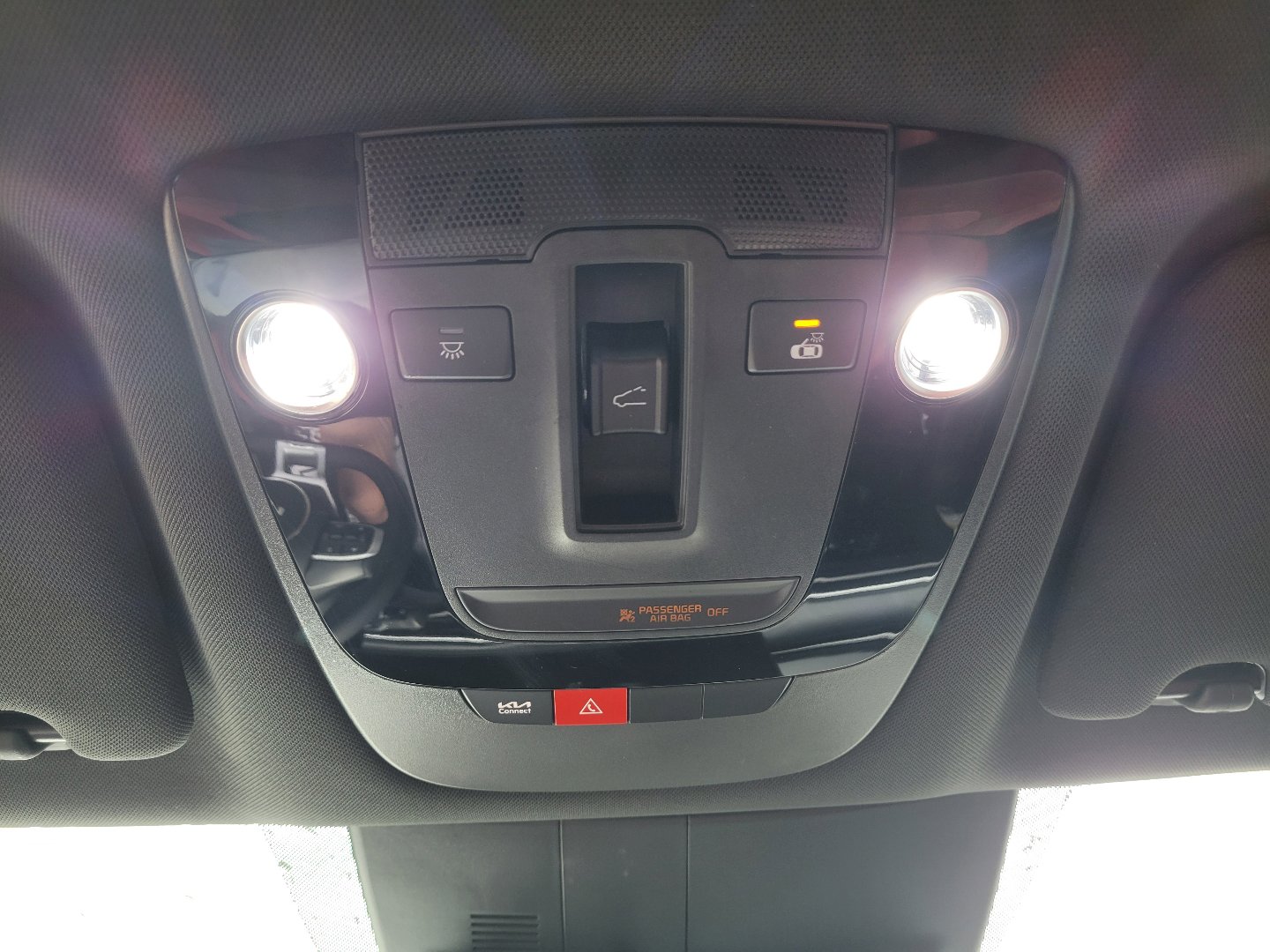 Used 2025 Kia K5 GT-Line w/ GT-Line Premium Package FWD image 30