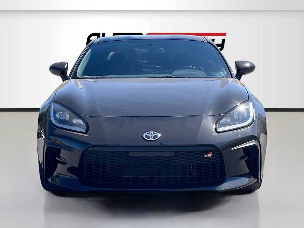 Used 2025 Toyota GR86 Premium w/ ALL Weather Mat Package (TMS) RWD image 2
