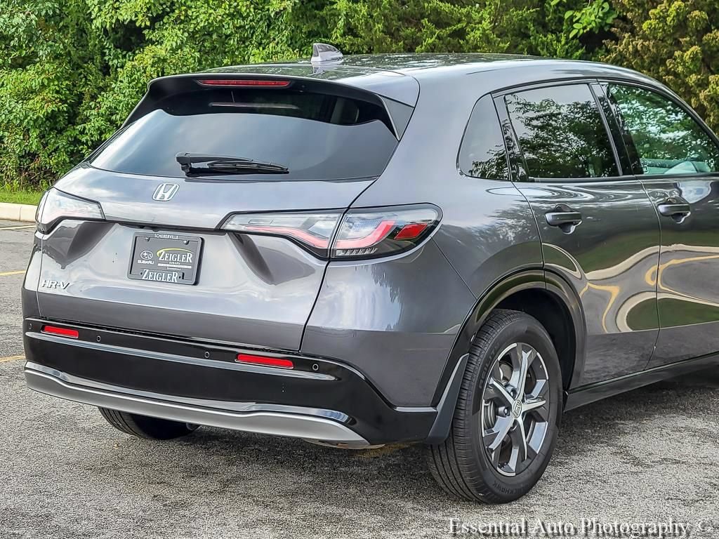 Used 2025 Honda HR-V EX-L image 6