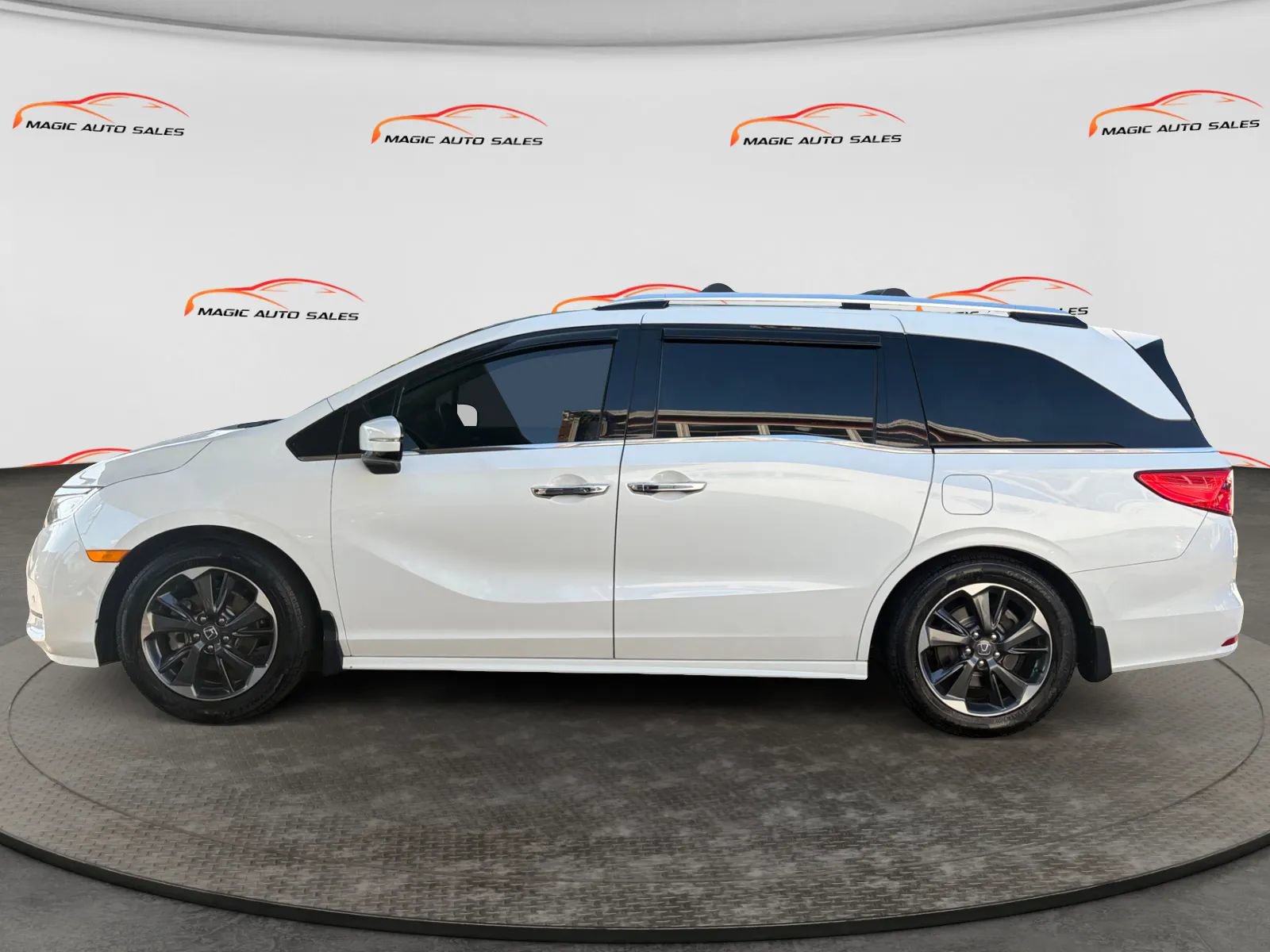 Used 2021 Honda Odyssey Elite image 7