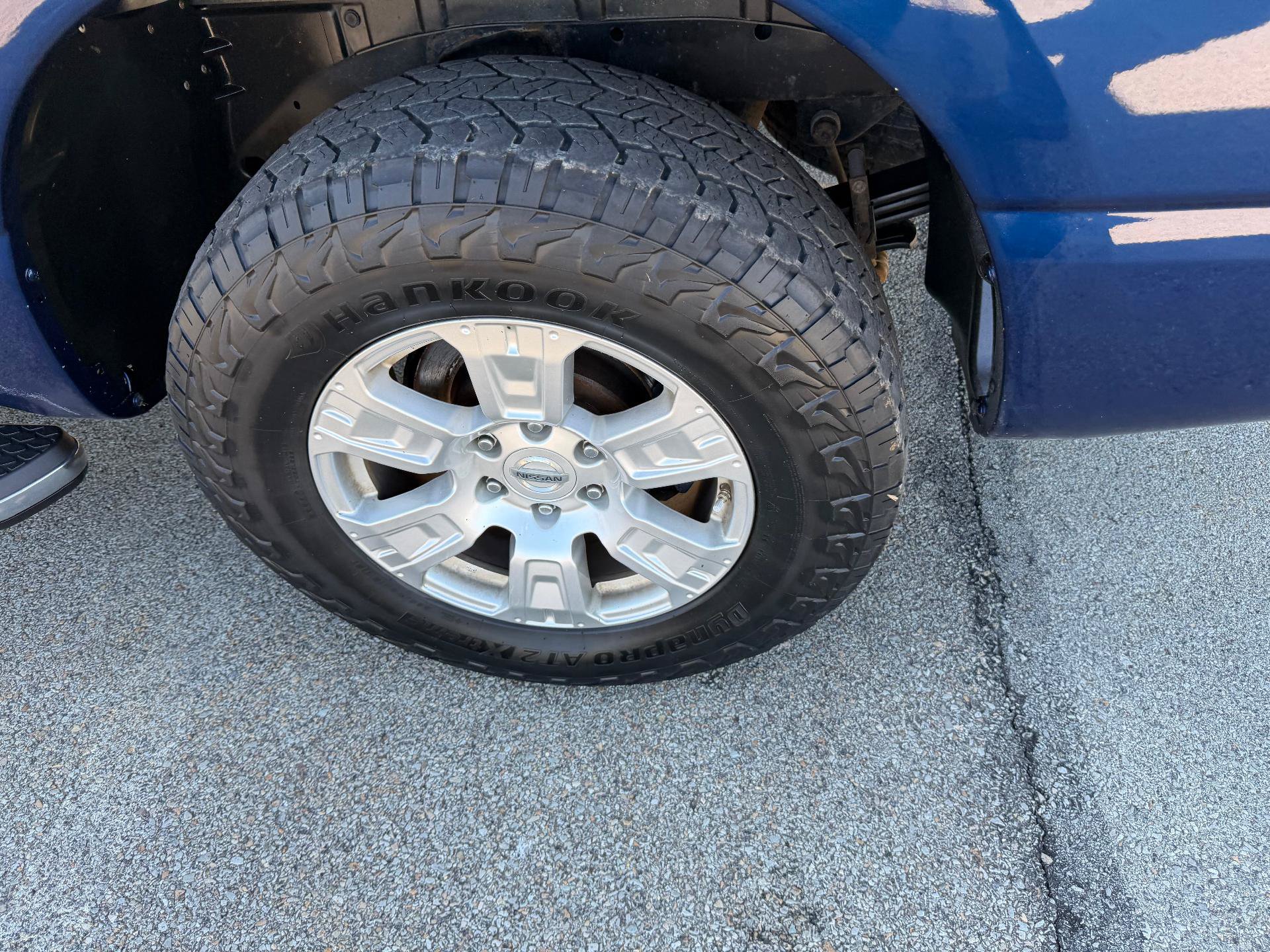 Used 2019 Nissan Titan SV AWD/4WD image 13