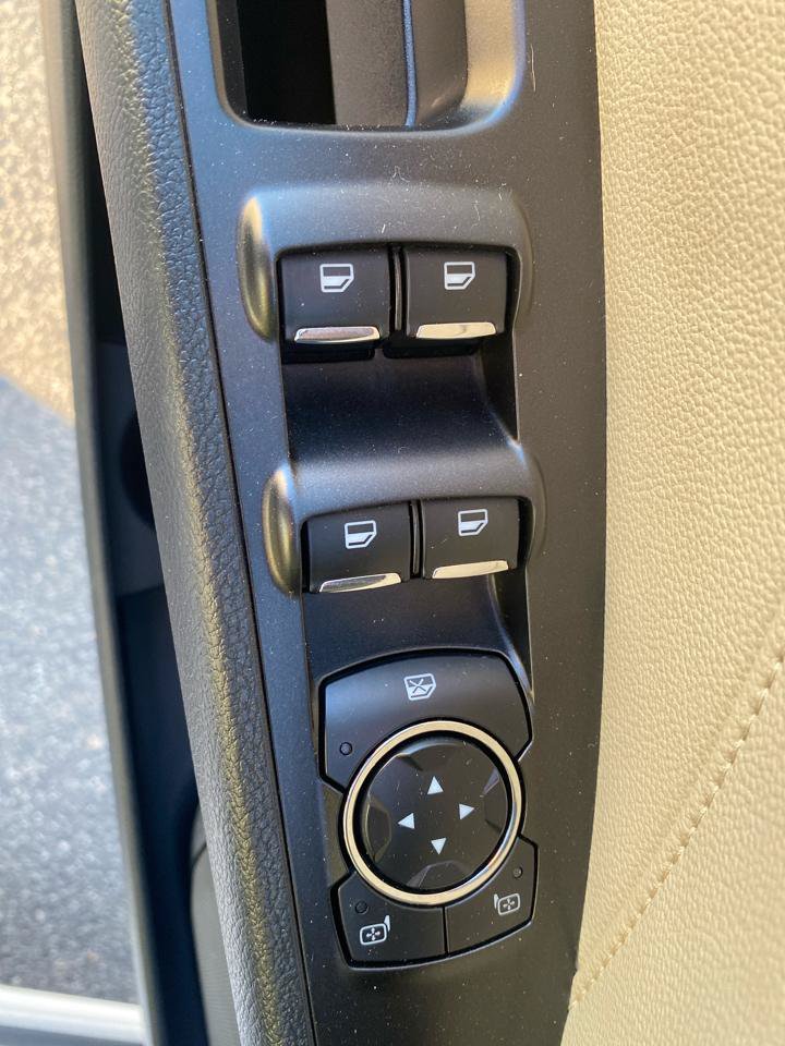 Used 2017 Ford Fusion Titanium FWD image 21