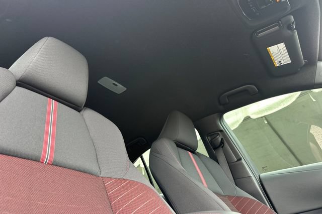 Used 2025 Toyota Corolla SE FWD image 19
