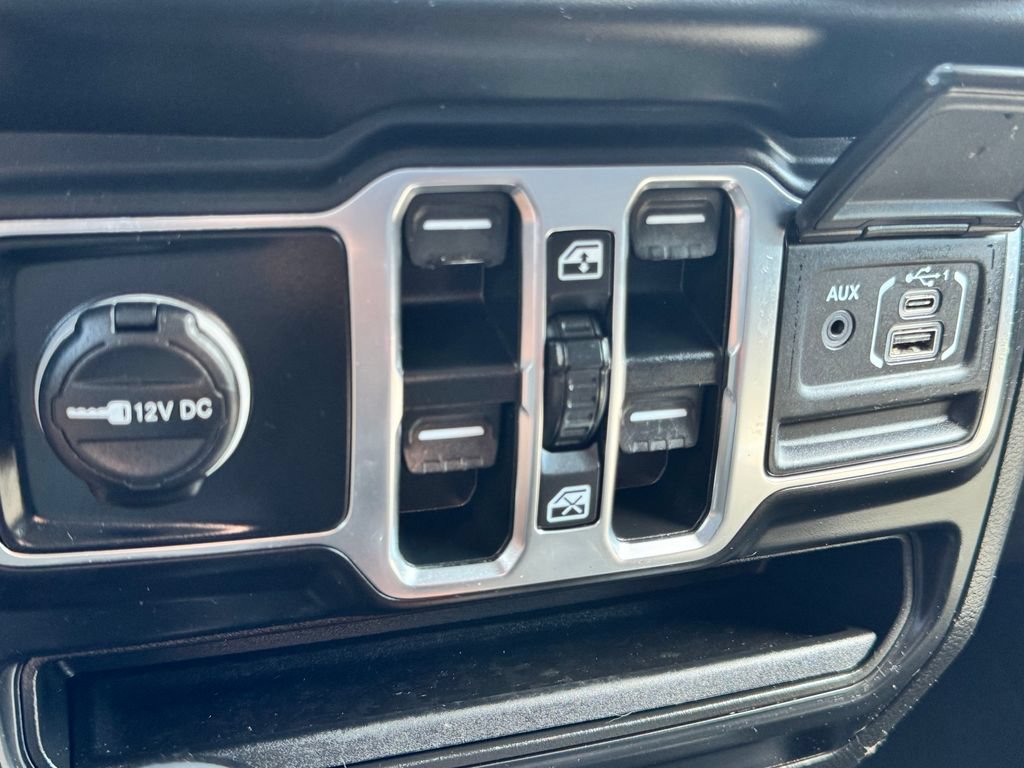 Used 2022 Jeep Wrangler Unlimited Sport AWD/4WD image 22