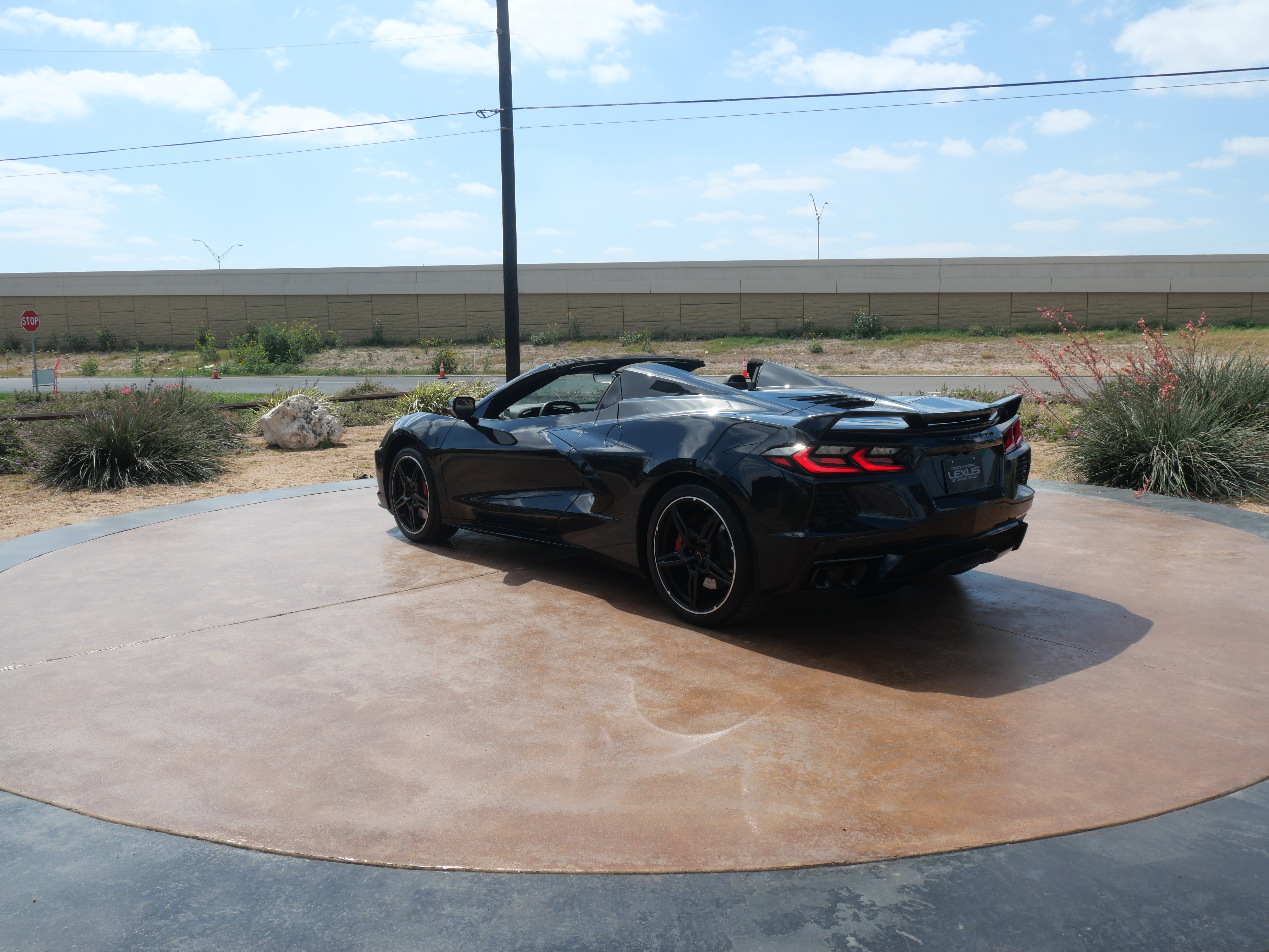 Used 2024 Chevrolet Corvette Stingray Preferred Conv w/ Z51 Performance Package image 4