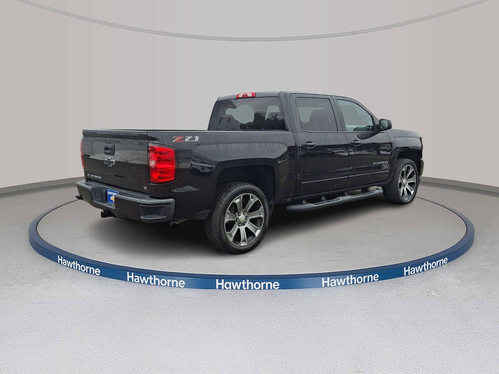 Used 2018 Chevrolet Silverado 1500 LT w/ All Star Edition image 6