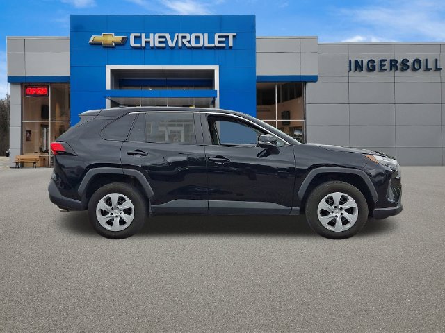 Used 2024 Toyota RAV4 LE AWD/4WD image 25