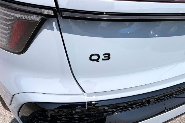 New 2026 Audi Q3 quattro 2.0T AWD/4WD image 33