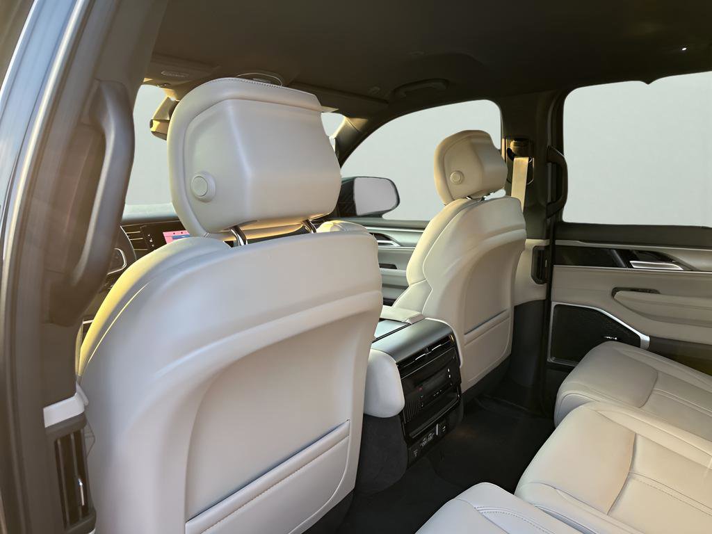 New 2025 Jeep Wagoneer 4WD w/ Convenience Group I image 18