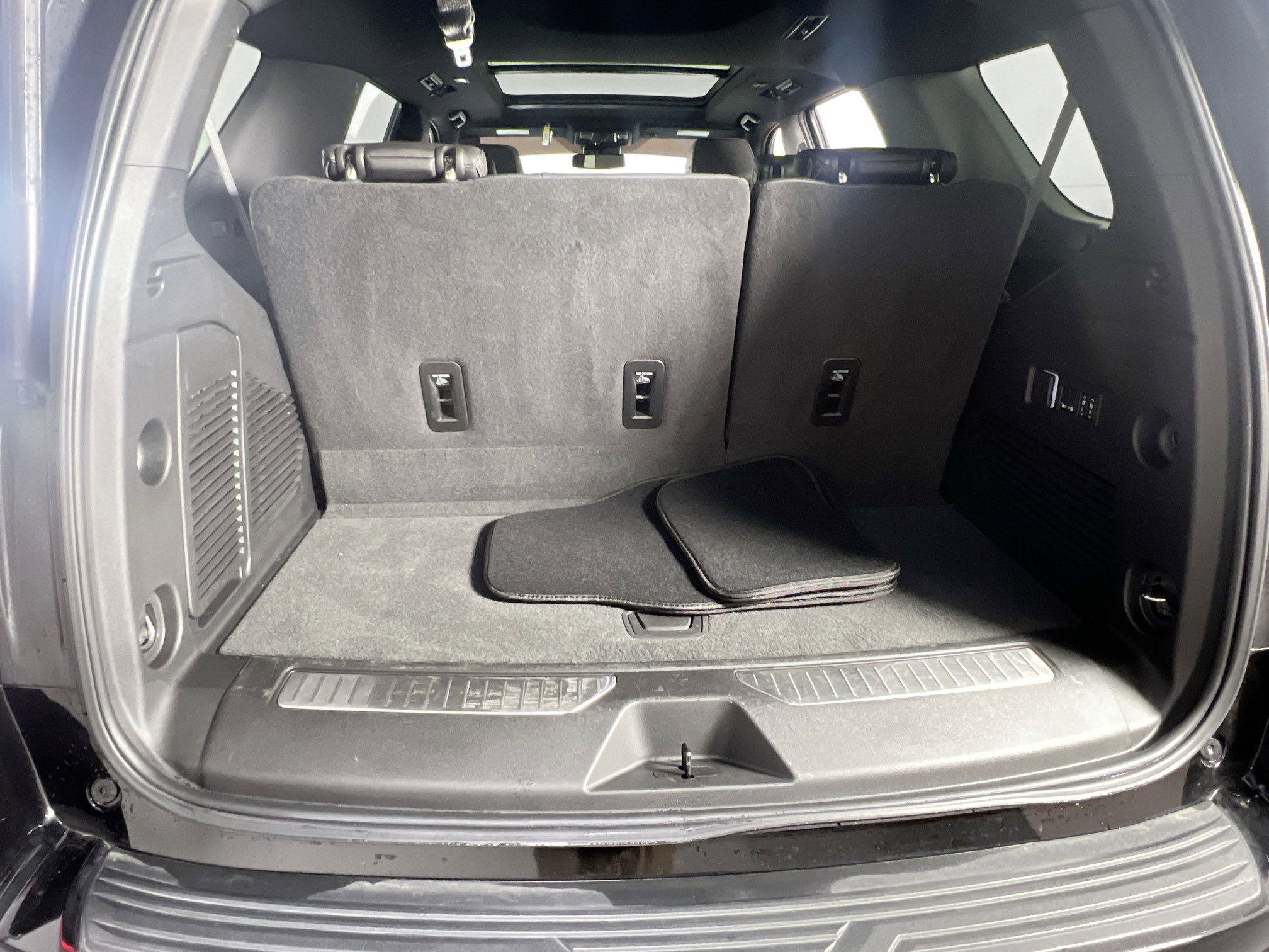 Used 2024 Chevrolet Tahoe RST w/ Luxury Package image 26