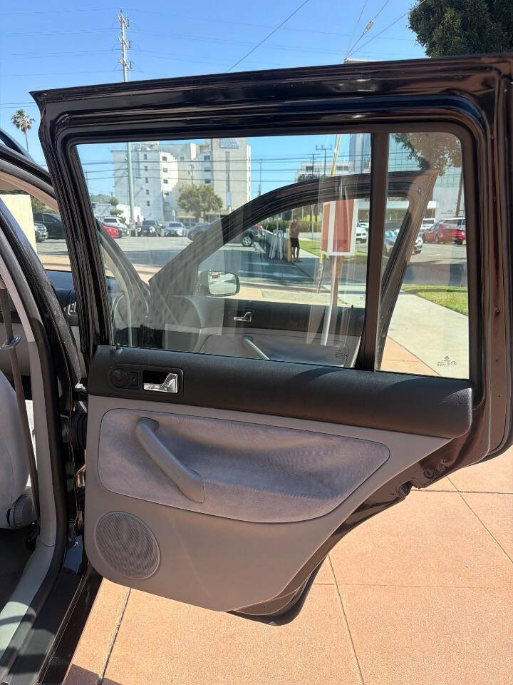 Used 2005 Volkswagen Jetta GLS image 29