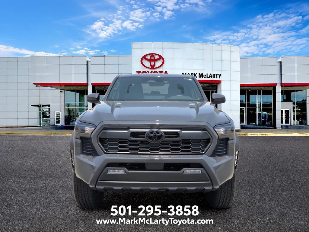 Used 2025 Toyota Tacoma TRD Off-Road AWD/4WD image 8