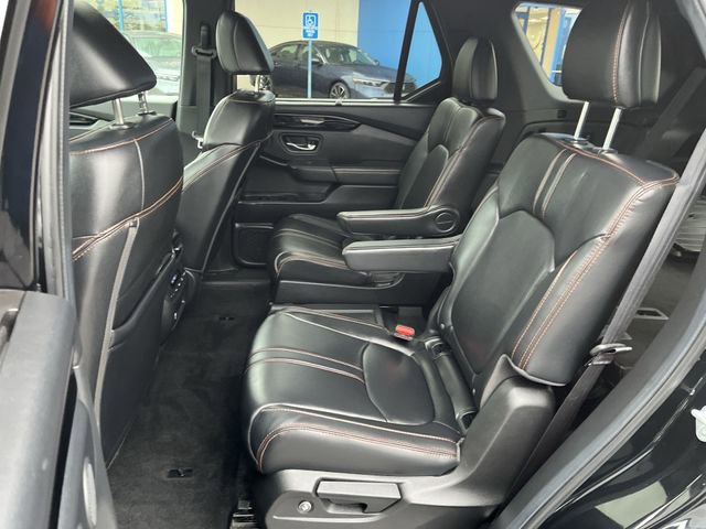 Used 2025 Honda Pilot TrailSport image 26
