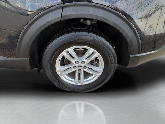 Used 2022 Ford Explorer XLT w/ Equipment Group 202A AWD/4WD image 25
