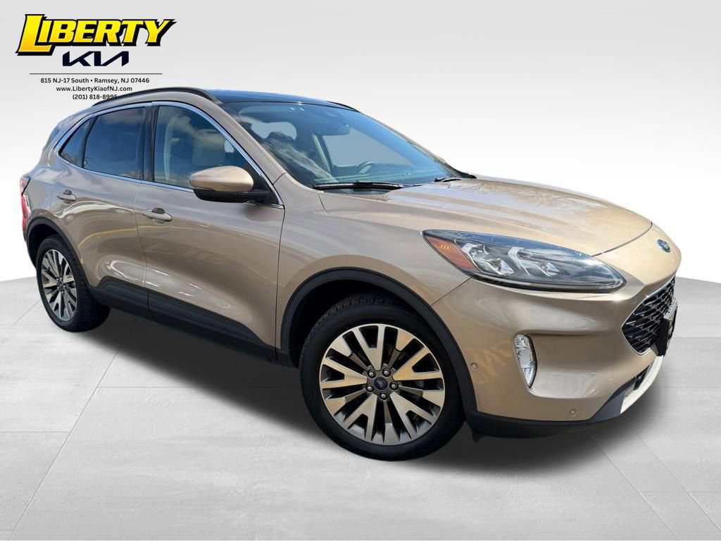 Used 2020 Ford Escape Titanium w/ Titanium Premium Package 2.0 image 1