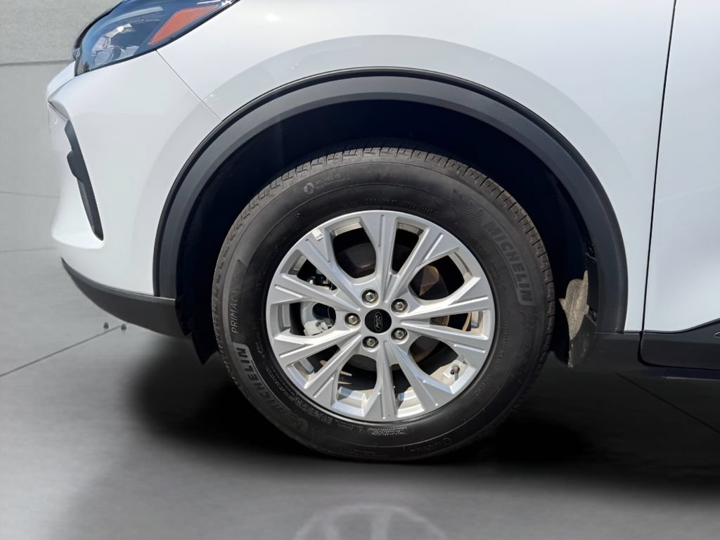 Used 2025 Ford Escape Active FWD image 13
