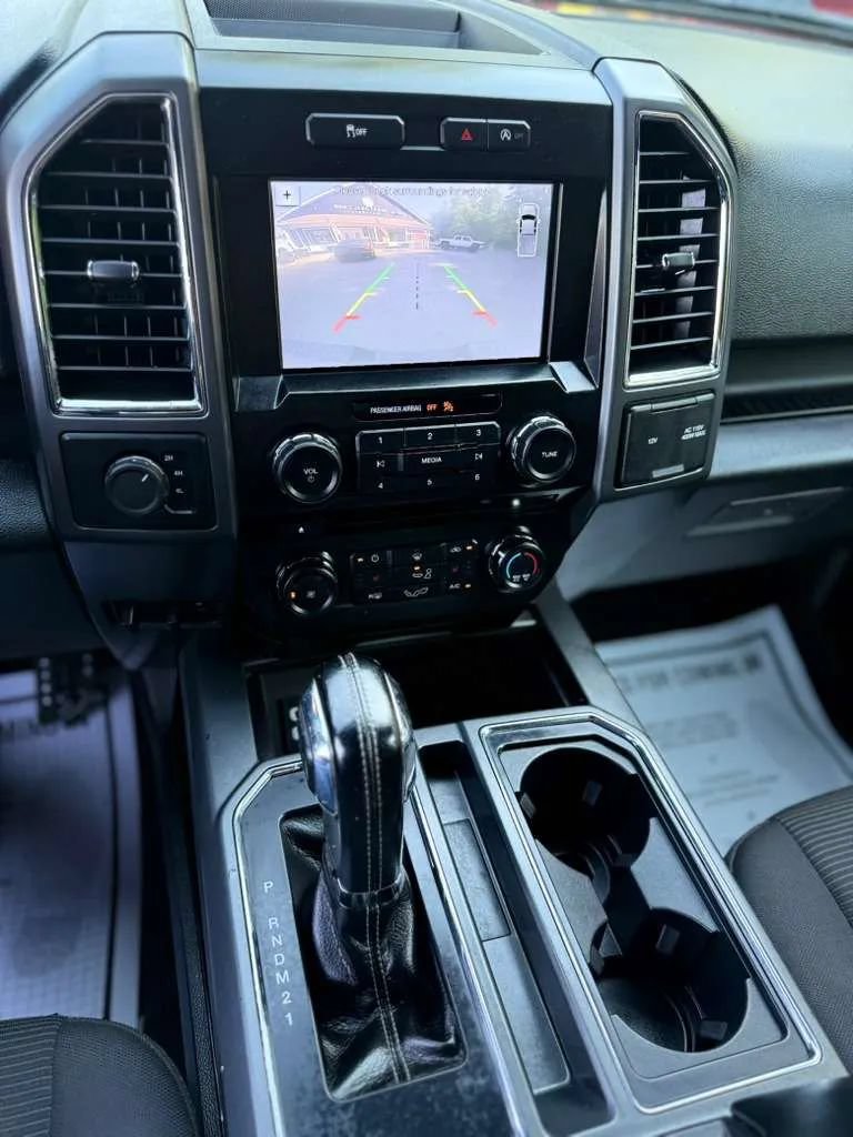 Used 2017 Ford F150 XLT w/ Equipment Group 302A Luxury AWD/4WD image 14