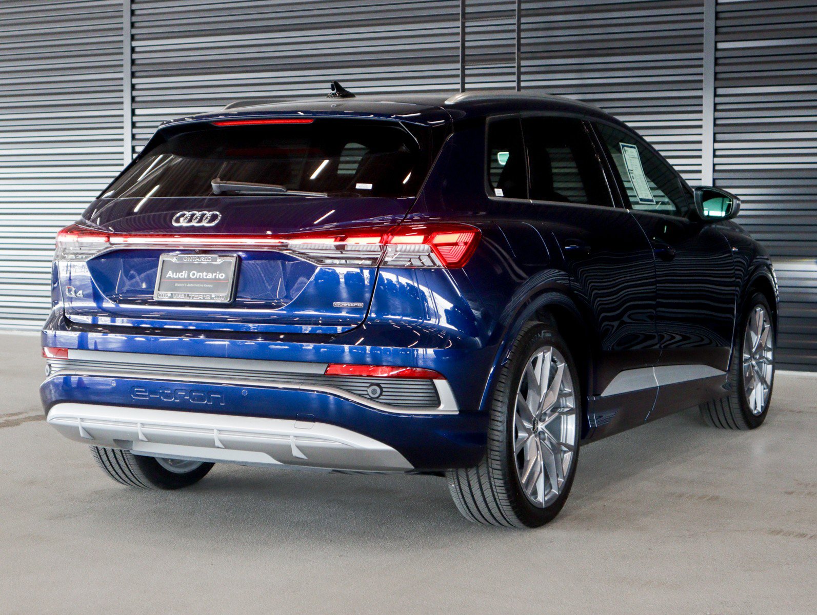 Used 2025 Audi Q4 e-tron Prestige w/ Sport Package image 12