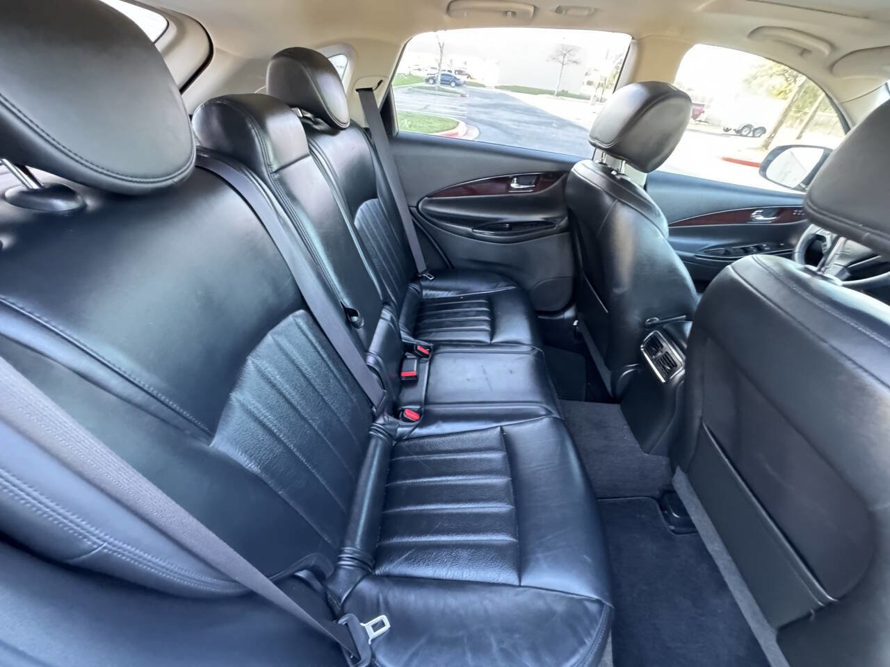 Used 2017 INFINITI QX50 2WD w/ Premium Plus Package image 14