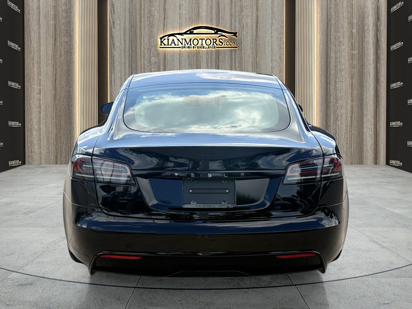 Used 2023 Tesla Model S AWD/4WD image 13
