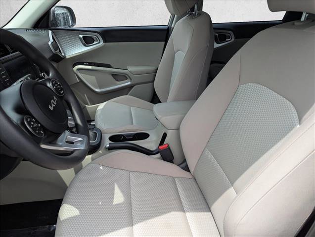 Used 2022 Kia Soul LX FWD image 19