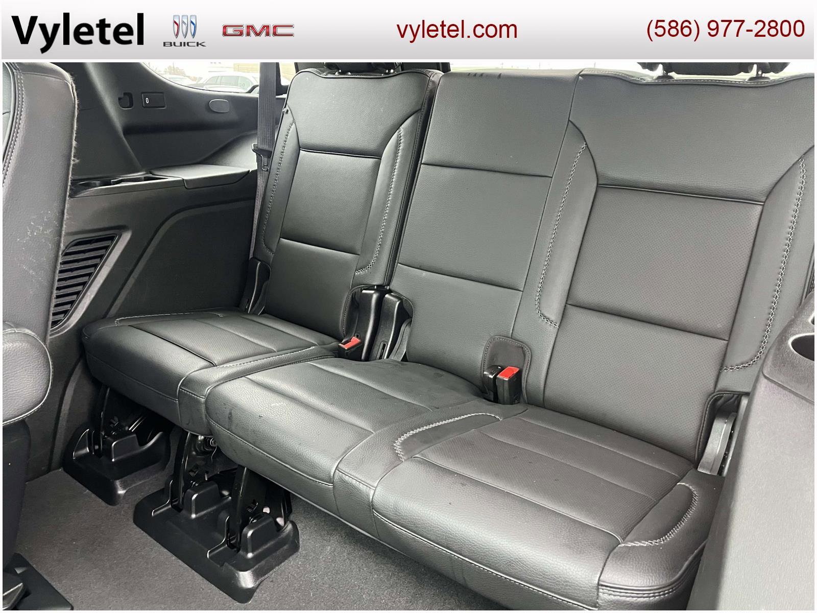 Used 2023 GMC Yukon Denali image 12
