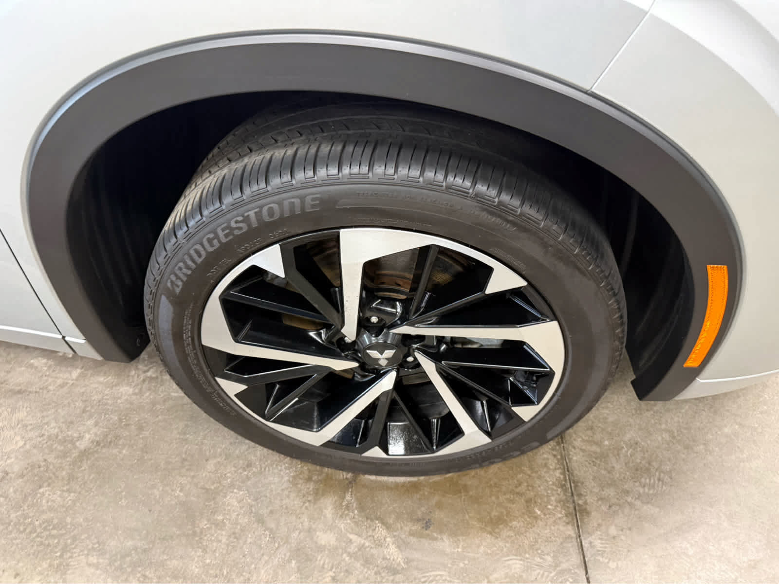Used 2024 Mitsubishi Outlander SEL AWD/4WD image 36