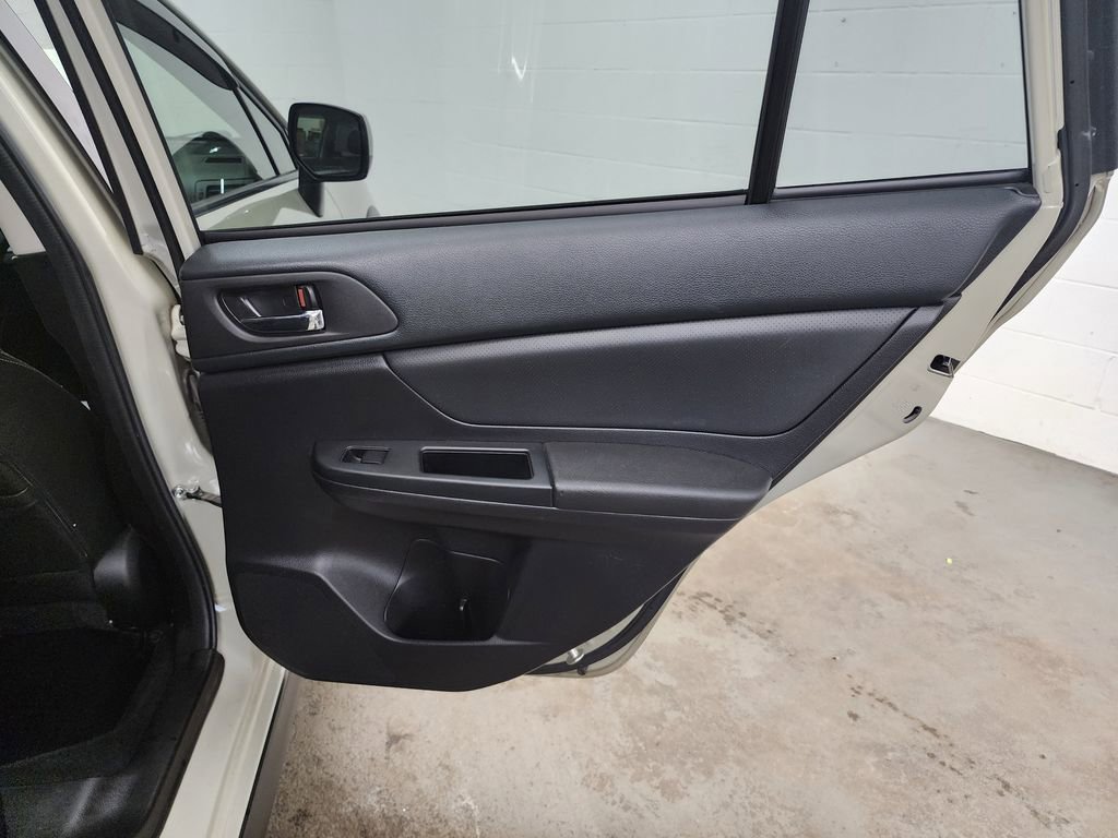 Used 2014 Subaru Crosstrek 2.0i Limited w/ Popular Package #2 image 28