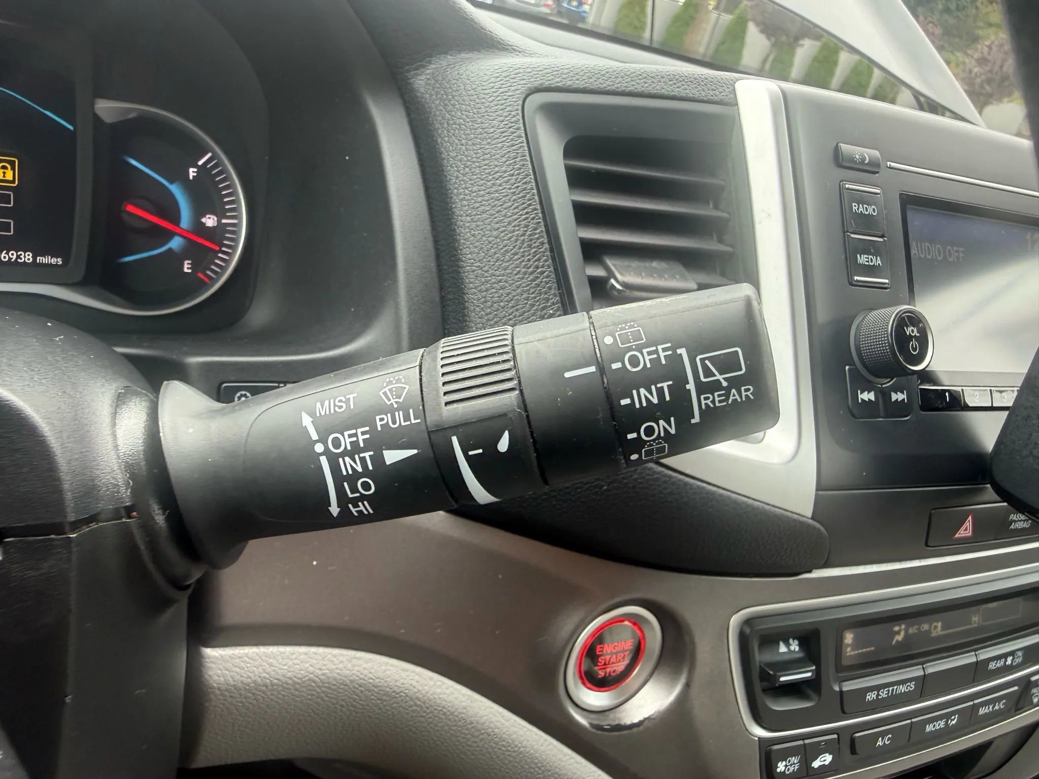 Used 2019 Honda Pilot LX image 23