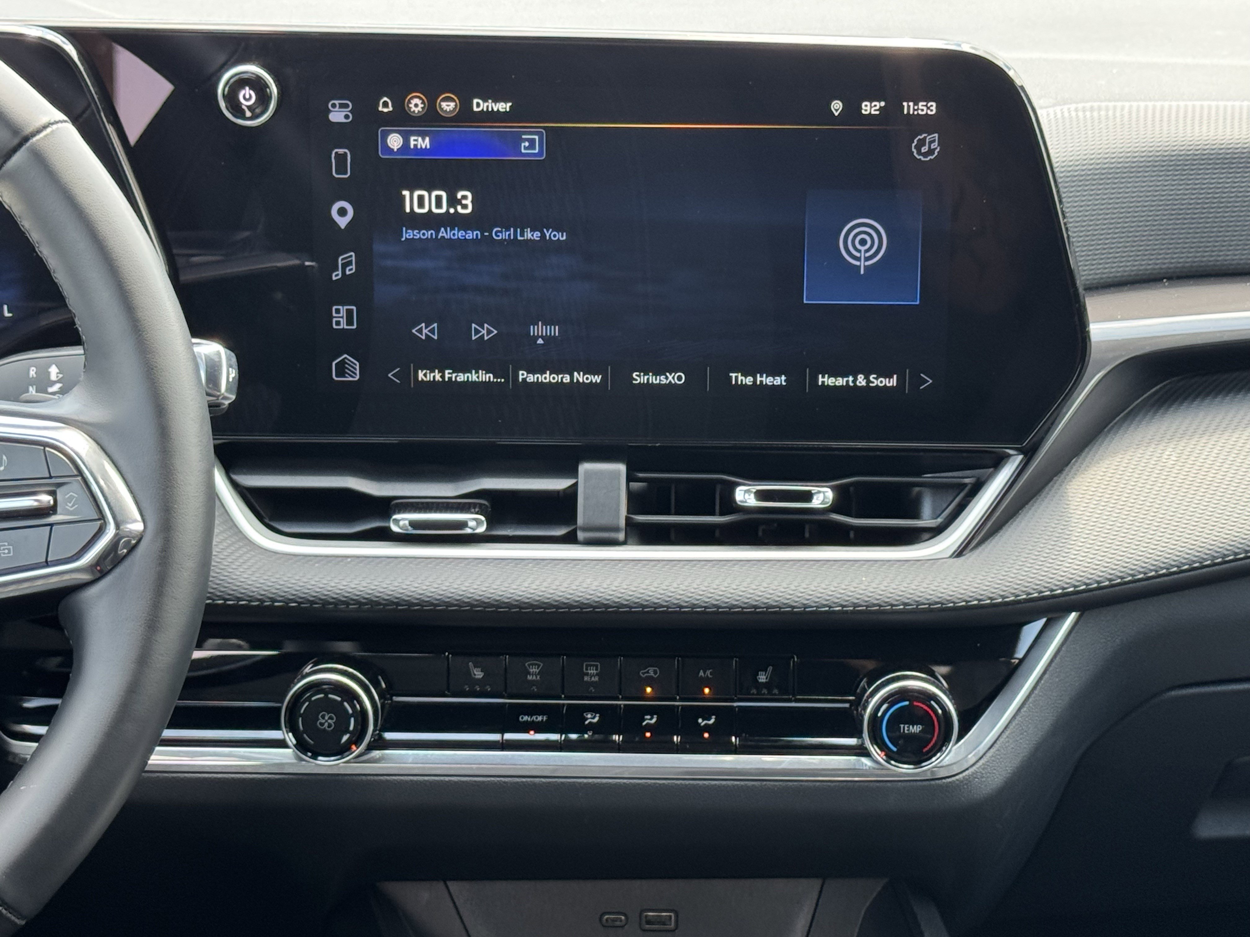 Used 2025 Chevrolet Equinox LT FWD image 18