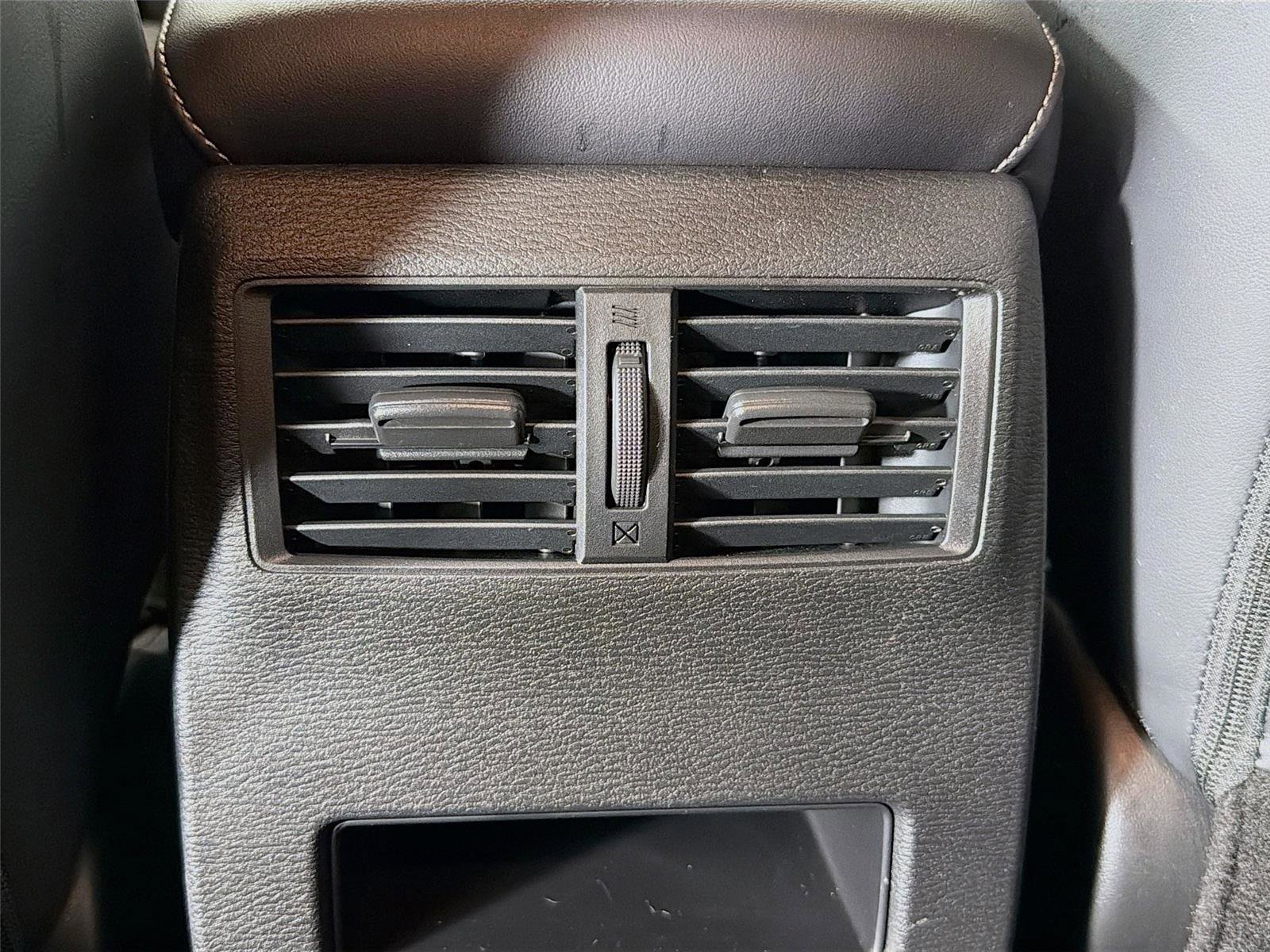 Used 2023 Mitsubishi Outlander SE AWD/4WD image 25